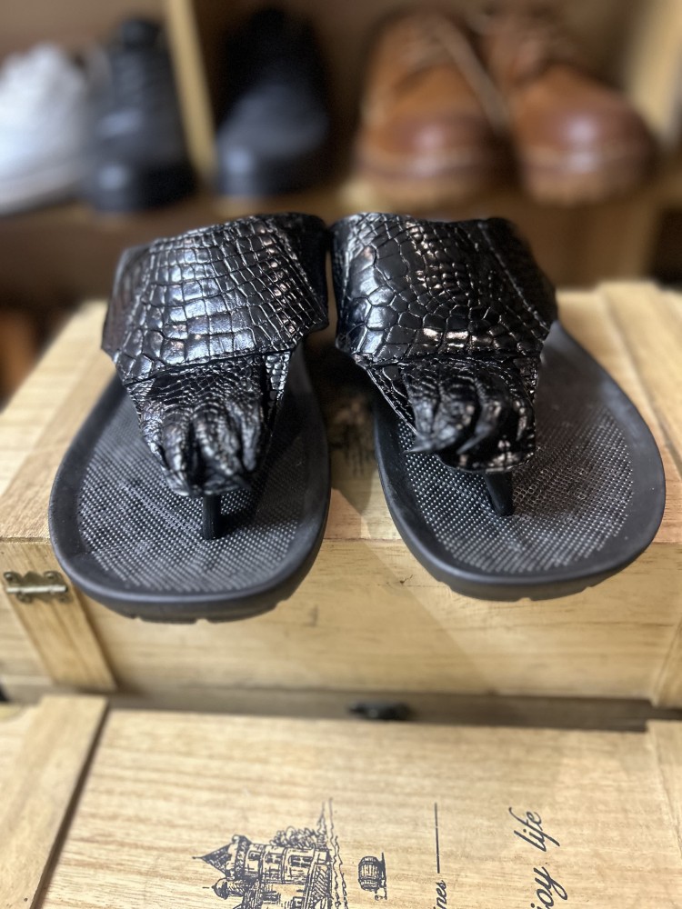 Летняя обувь: Мужские шлепанцы – обзор и цена Flip Flop Leather Men